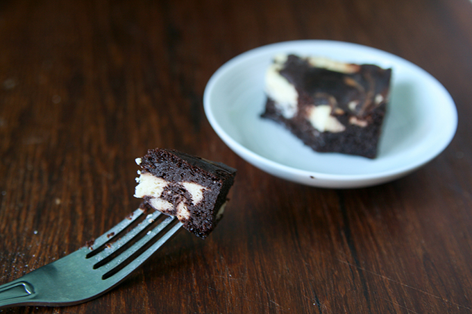 Cheesecake Brownie | Baker vs. Runner