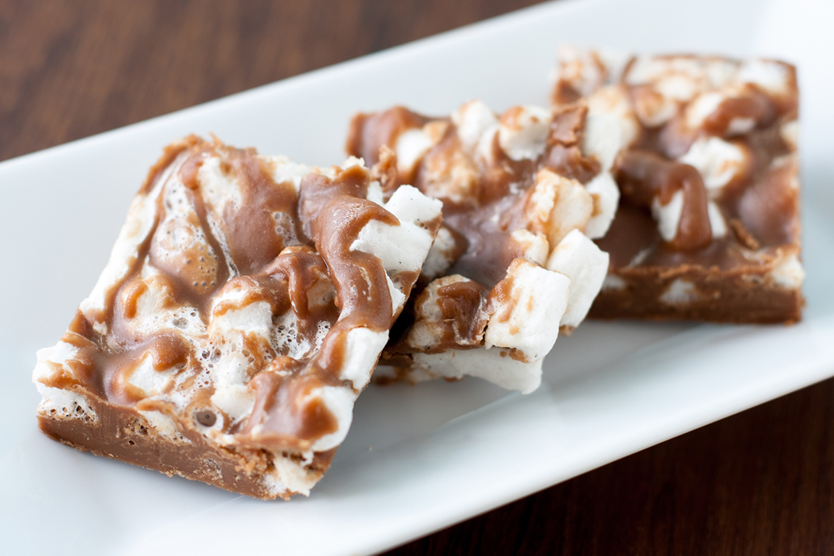 Peanut Butter Marshmallow Bars | Baker vs. Runner